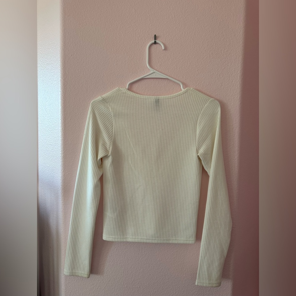 White sweater - Picture 2 of 3